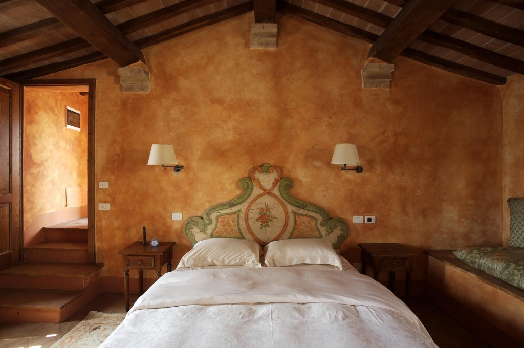 TGTuscanyborgo 06 1024x680 5 Growing Travel Trends 